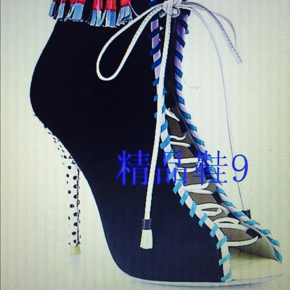 Meet your Posher, Marika